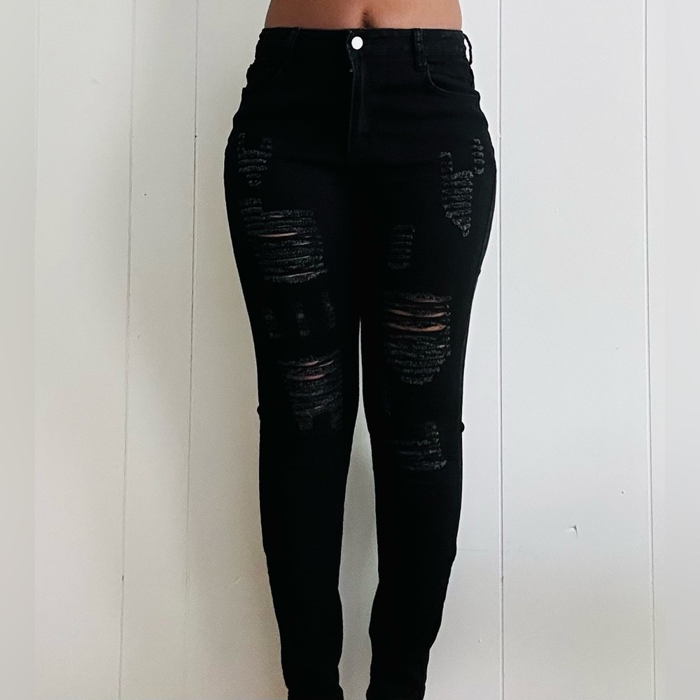 Black denim jeans w/ rips